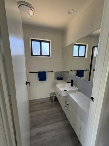 Cabins-3-to-8-Bathroom-3